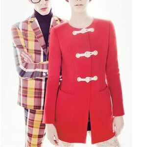 NWT. JCREW FACTORY RED toggles COAT Sz 4